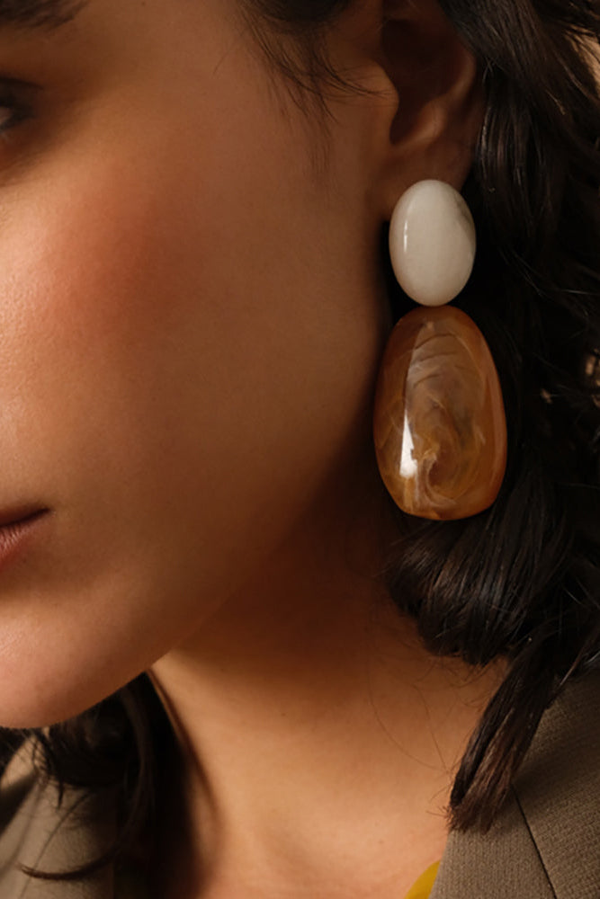 Boucles pendantes Soléandre - 2 pièces en résine