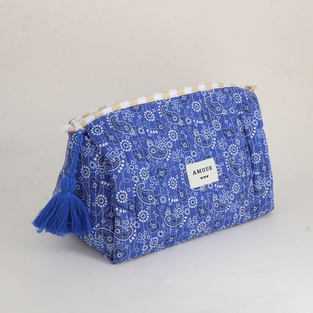 Grande trousse - jolis motifs et AMOUR avec 3 coeurs